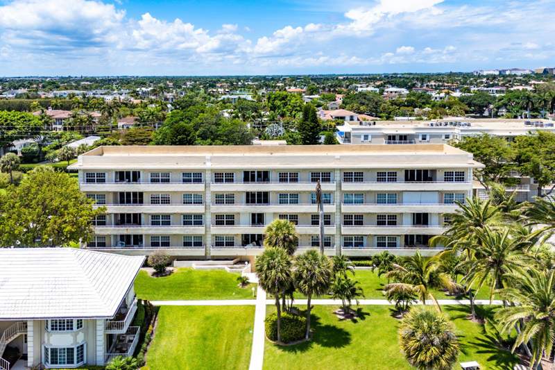 2 bedroom Condominium at 1299 S Ocean Boulevard #R12, Atlantic Cloisters Condo, Boca Raton — photo 4