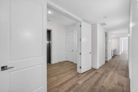 176 Lake Drive #1-302, Palm Beach Shores FL - photo 11 of 56