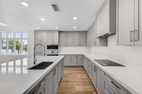 176 Lake Drive #1-302, Palm Beach Shores FL - photo 8 of 56