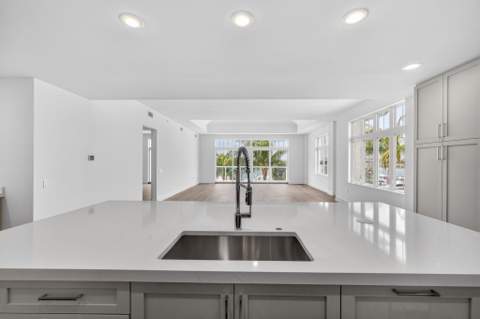 176 Lake Drive #1-302, Palm Beach Shores FL - photo 10 of 56