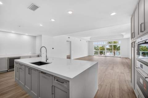 176 Lake Drive #1-302, Palm Beach Shores FL - photo 15 of 56