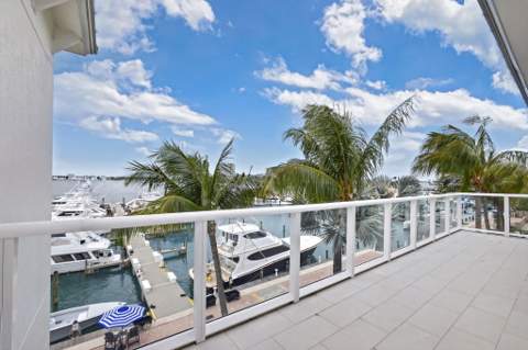 176 Lake Drive #1-302, Palm Beach Shores FL - photo 22 of 56