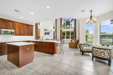 9192 Pineville Drive, Lake Worth FL - photo 13 of 50