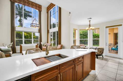 9192 Pineville Drive, Lake Worth FL - photo 16 of 50