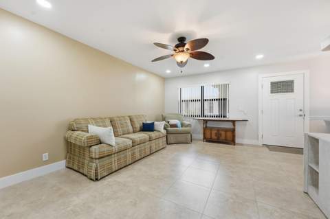 566 Piedmont L, Delray Beach FL - photo 14 of 37