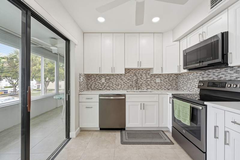 2 bedroom Condominium at 566 Piedmont L, Kings Point Piedmont Condos, Delray Beach — photo 4