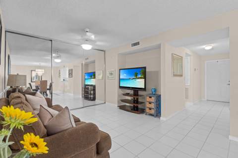 9700 Pavarotti Terrace #102, Boynton Beach FL - photo 9 of 34