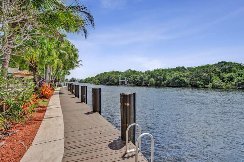 6 bedroom Single Family Residence at 2441 SW 28th Avenue, Riverland, Fort Lauderdale — photo 4