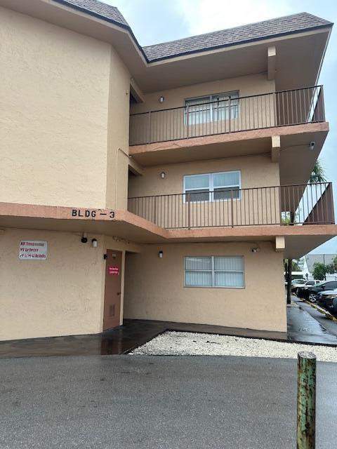 1 bedroom Condominium at 4141 NW 26th Street #322, Gardens At Lauderhill Condo, Lauderhill — photo 2