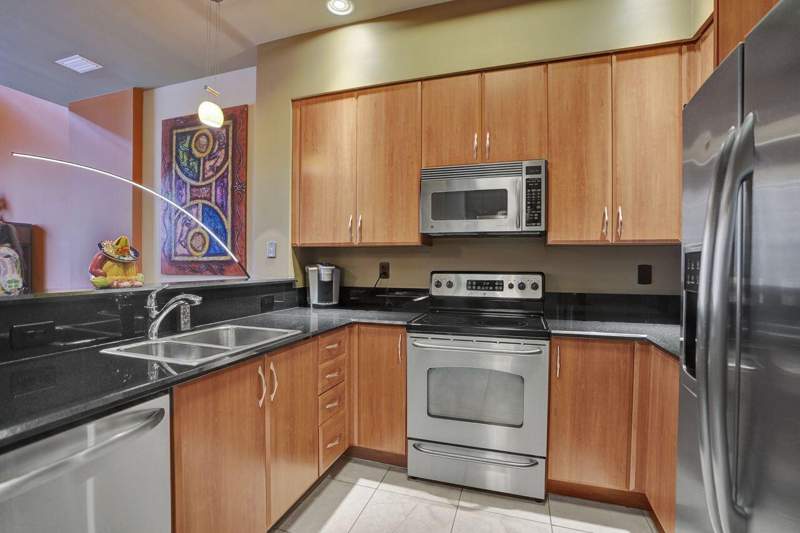 1 bedroom Condominium at 801 S Olive Avenue #225, One City Plaza Condo, West Palm Beach — photo 3