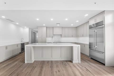 180 Lake Drive #2204, Palm Beach Shores FL - photo 13 of 42