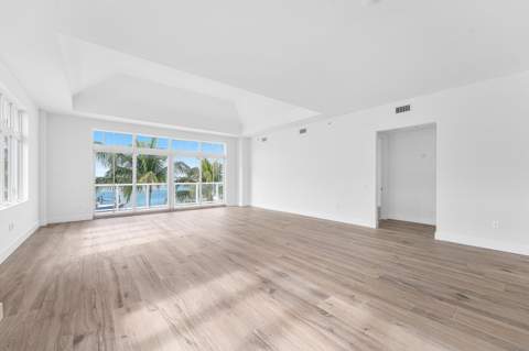 180 Lake Drive #2204, Palm Beach Shores FL - photo 16 of 42