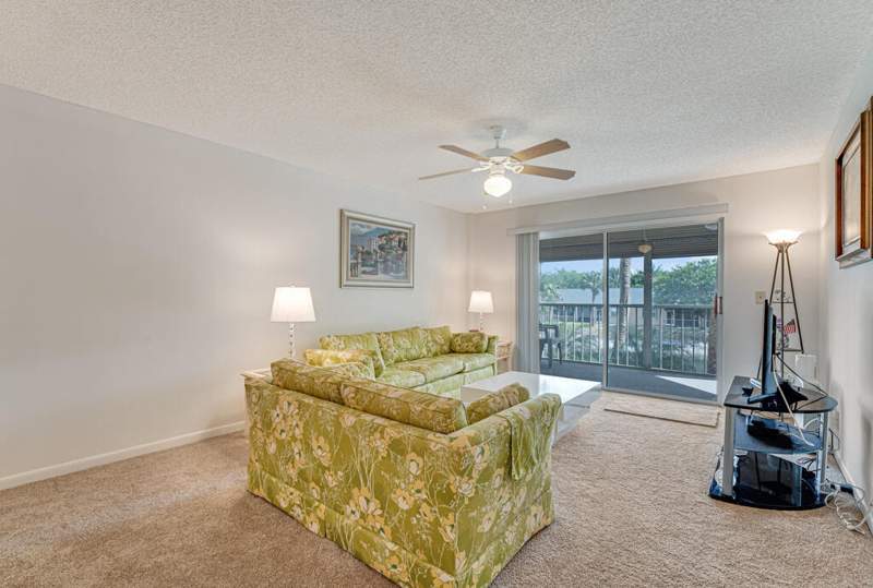 2 bedroom Condominium at 3146 Via Poinciana #203, Fountainview At Spring Lks Condo, Lake Worth — photo 5