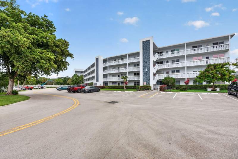 2 bedroom Condominium at 1025 Ventnor #H, VENTNOR H-CENTURY VILLAGE EAST, Deerfield Beach — photo 2