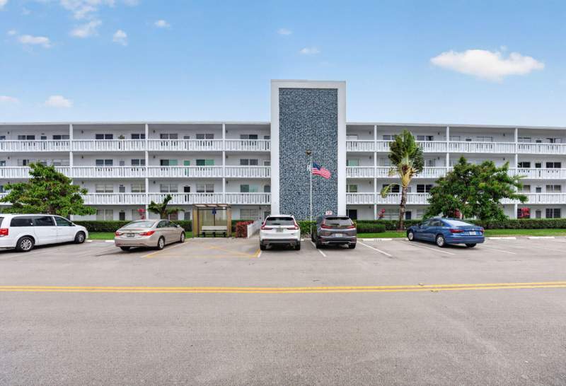 2 bedroom Condominium at 1025 Ventnor #H, VENTNOR H-CENTURY VILLAGE EAST, Deerfield Beach — photo 3