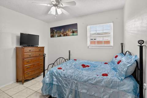 1411 NW 89th Avenue, Pembroke Pines FL - photo 24 of 55