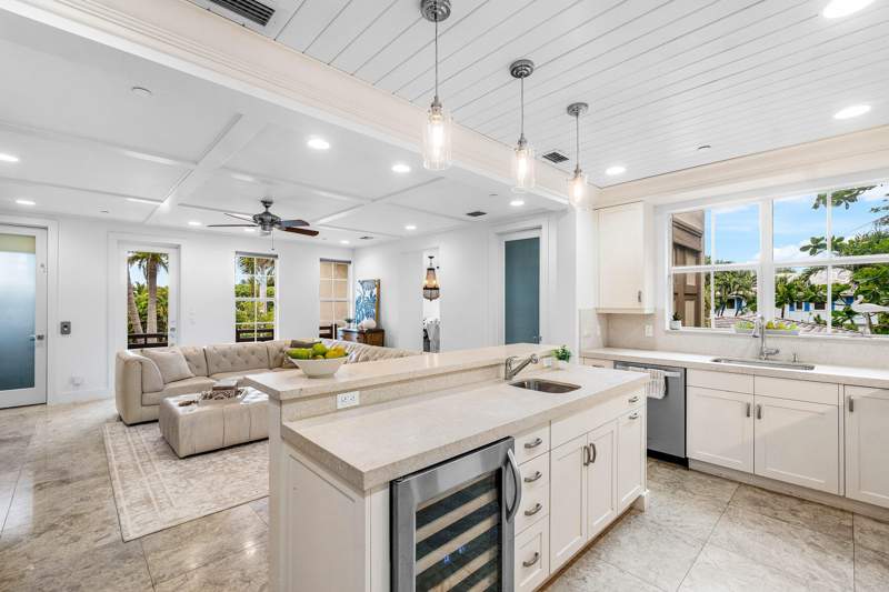 4 bedroom Single Family Residence at 1108 Coconut Row, Beach Lots Delray, Delray Beach — photo 4