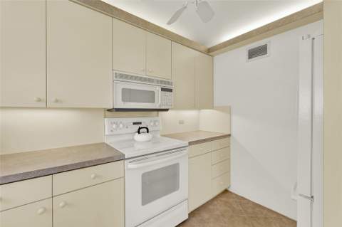 1010 S Ocean Boulevard #1509, Pompano Beach FL - photo 21 of 80