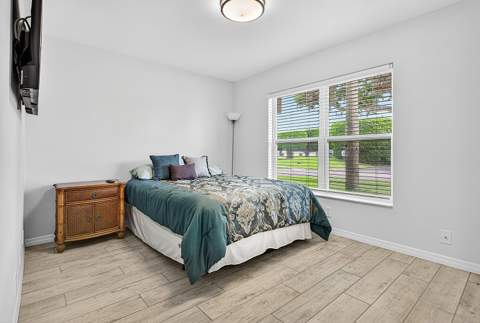 7876 Lake Champlain Court, Delray Beach FL - photo 16 of 40
