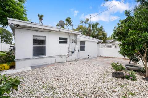 625 Selkirk Street, West Palm Beach FL - photo 22 of 28