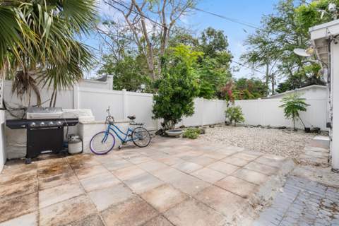 625 Selkirk Street, West Palm Beach FL - photo 21 of 28