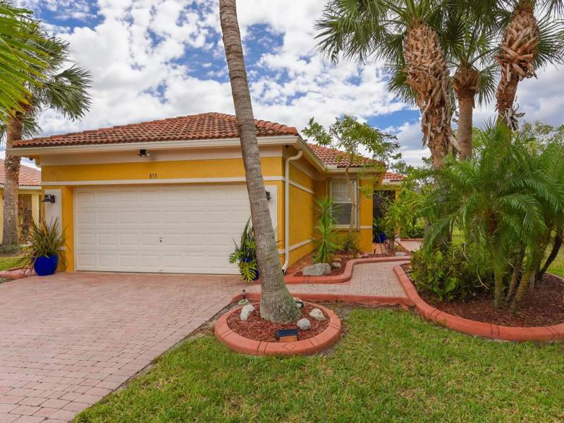 3 bedroom Single Family Residence at 833 NW Rutherford Court, St James Golf Club Parcel C Phase 3, Port St. Lucie — photo 2