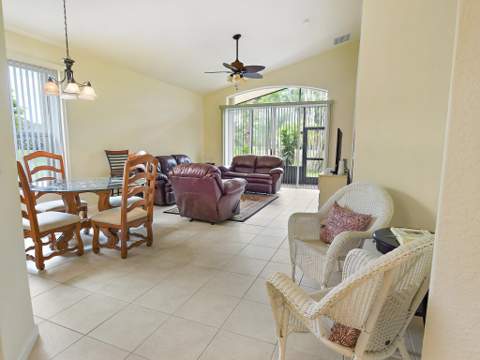 833 NW Rutherford Court, Port St. Lucie FL - photo 6 of 14