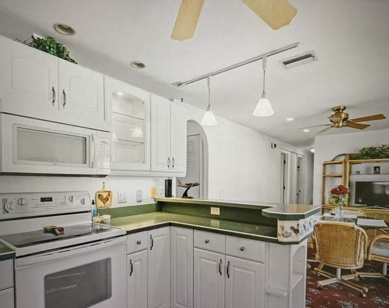 3 bedroom Manufactured Home at 139 Camino Del Rio, Spanish Lakes Riverfront, Port St. Lucie — photo 5
