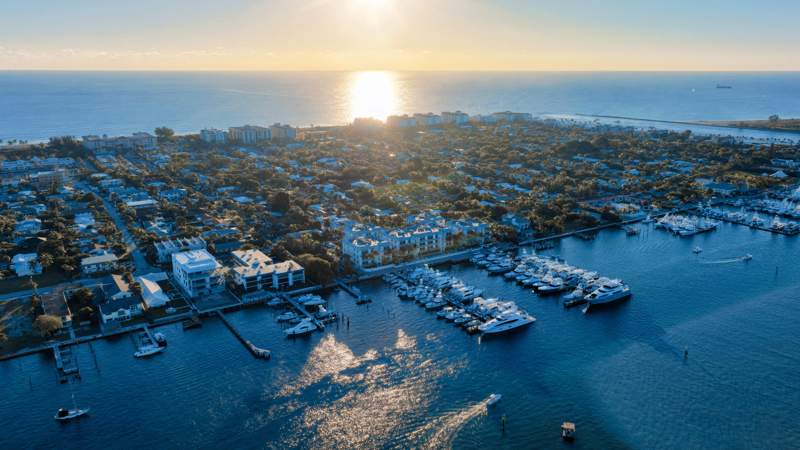 2 bedroom Condominium at 182 Lake Drive #5202, Havn Residences & Yacht Club Condo, Palm Beach Shores — photo 3