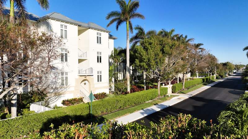 2 bedroom Condominium at 182 Lake Drive #5302, Havn Residences and Yacht Club, Palm Beach Shores — photo 2