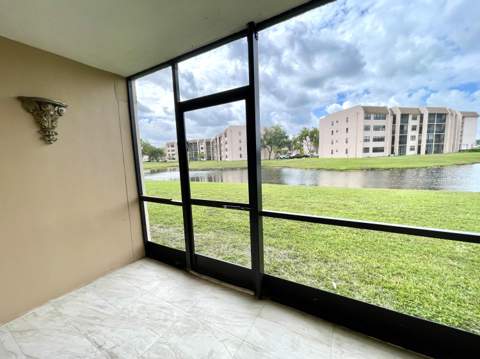 10442 Sunrise Lakes Boulevard #104, Sunrise FL - photo 20 of 23