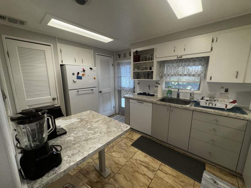 2 bedroom Mobile Home at 4242 3rd Court, Maralago-cay, Lantana — photo 5