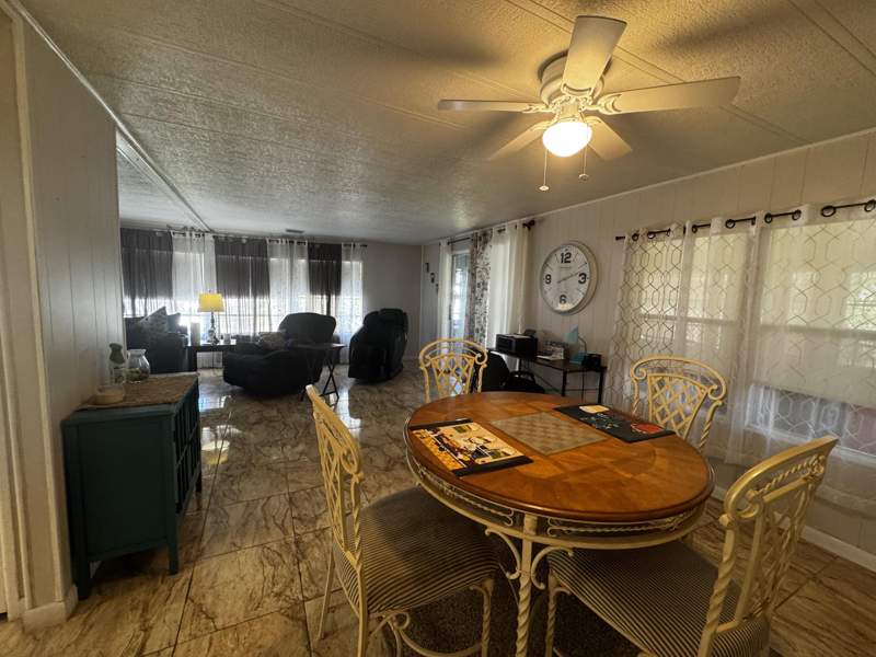 2 bedroom Mobile Home at 4242 3rd Court, Maralago-cay, Lantana — photo 4