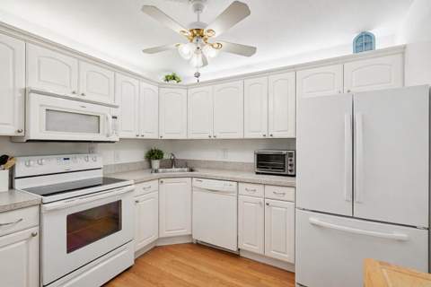 5760 Pine Wood Drive #D-1, Greenacres FL - photo 9 of 21