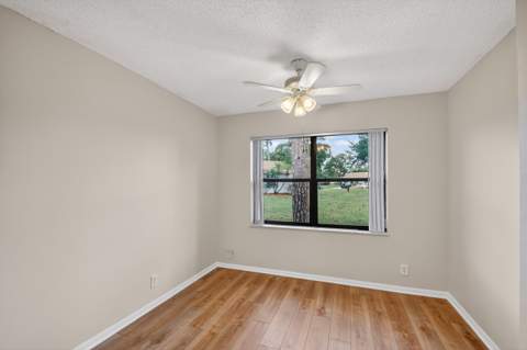 6105 Fairfield Circle, Greenacres FL - photo 14 of 55