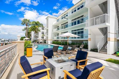 180 Lake Drive #2103, Palm Beach Shores FL - photo 8 of 41