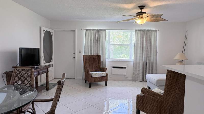 1 bedroom Condominium at 200 Horizon #102, Sterling Village, Boynton Beach — photo 3