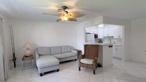 200 Horizon #102, Boynton Beach FL - photo 6 of 31