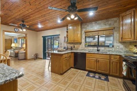 2725 Twin Oaks Trail, Fort Pierce FL - photo 15 of 74
