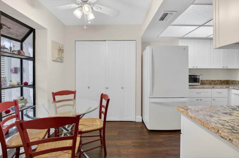 2 bedroom Condominium at 5021 Oakhill Lane #114, Boca Delray Golf and Country Club Condo I, Delray Beach — photo 4