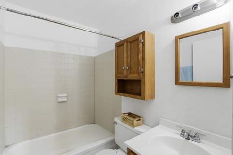 8230 SW 4th Place, North Lauderdale FL - photo 14 of 23