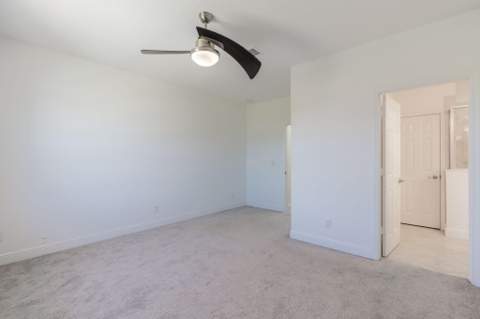 696 NE Waters Edge Lane, Port St. Lucie FL - photo 21 of 41