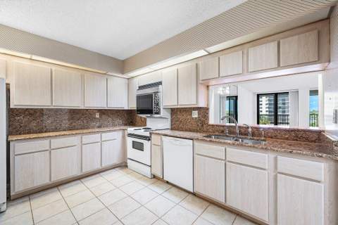 3400 S Ocean Boulevard #5k, Highland Beach FL - photo 8 of 73