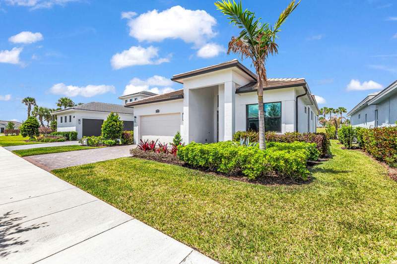4 bedroom Single Family Residence at 9114 SW Arco Way, PGA Verano, Port St. Lucie — photo 3