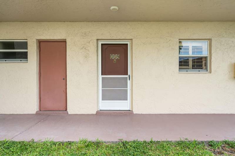 1 bedroom Condominium at 752 Lori Drive #219, Lakeside Village Condo 6, Palm Springs — photo 4
