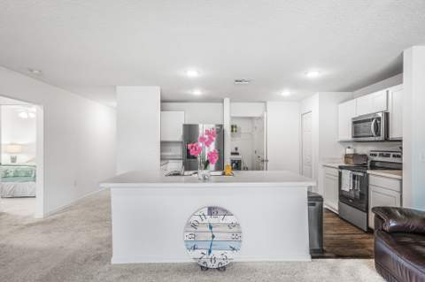 549 SW Prado Avenue, Port St. Lucie FL - photo 9 of 37