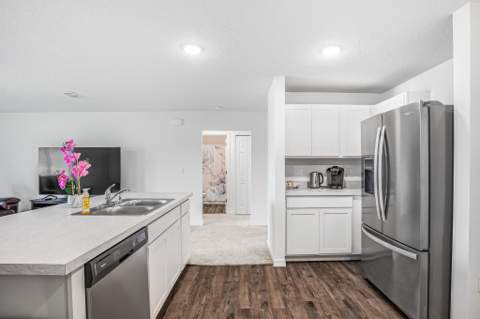 549 SW Prado Avenue, Port St. Lucie FL - photo 11 of 37