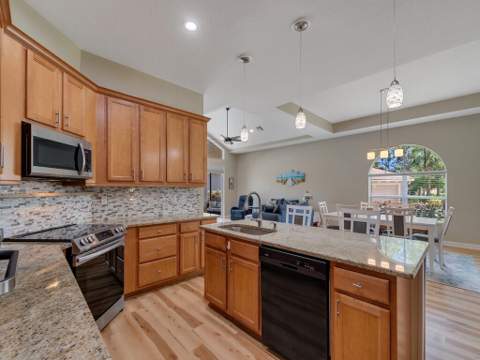 7327 Bob O Link Way, Port St. Lucie FL - photo 6 of 48