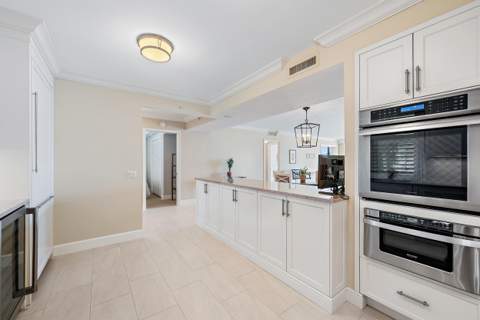 200 Beach Road #202, Tequesta FL - photo 10 of 39