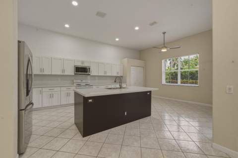 2053 Quail Roost Drive, Weston FL - photo 16 of 39